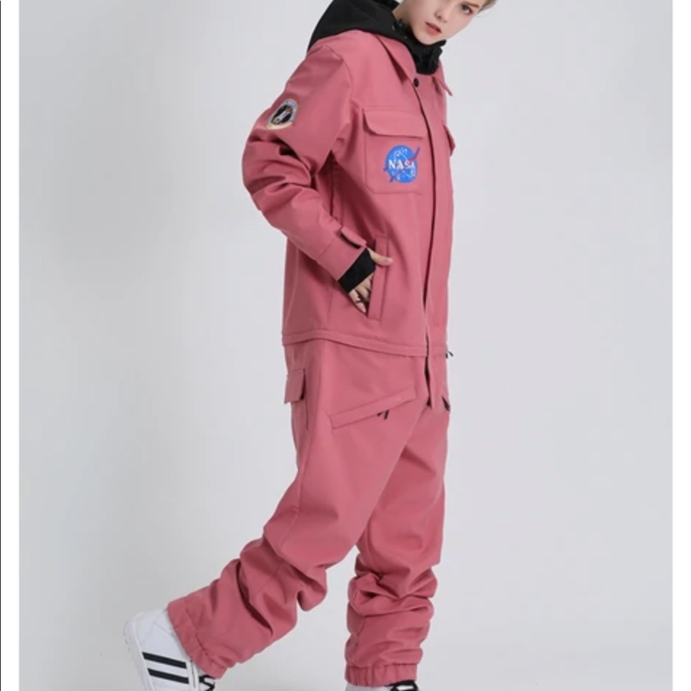 Women’s slope star pink one piece snowboard jumpsuit - Picture 2 of 5